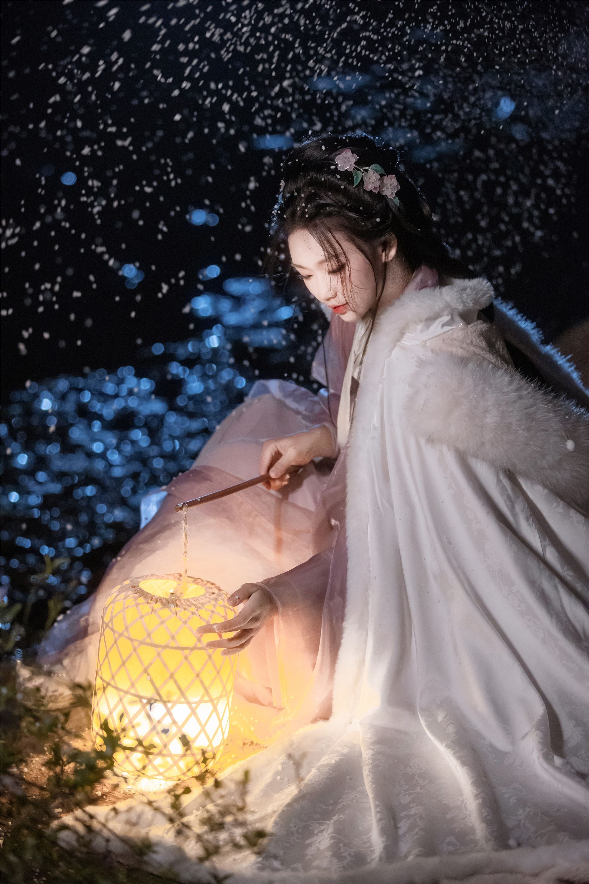 YITUYU 艺图语 2025.03.06 风雪夜归人 晚江亭